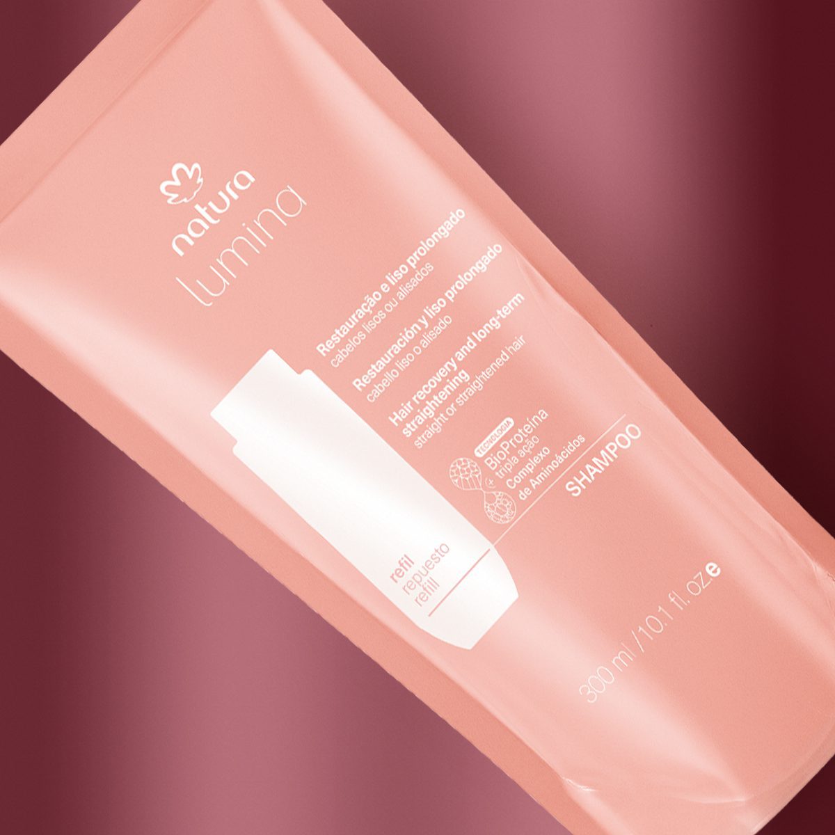 Efeito de cabelo liso antes e depois Lumina Shampoo