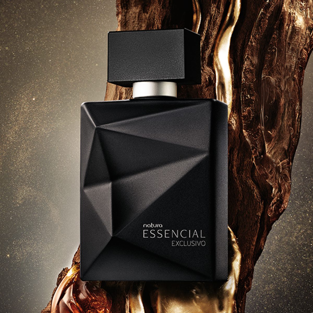 Ângulo diferente do perfume Essencial Exclusivo