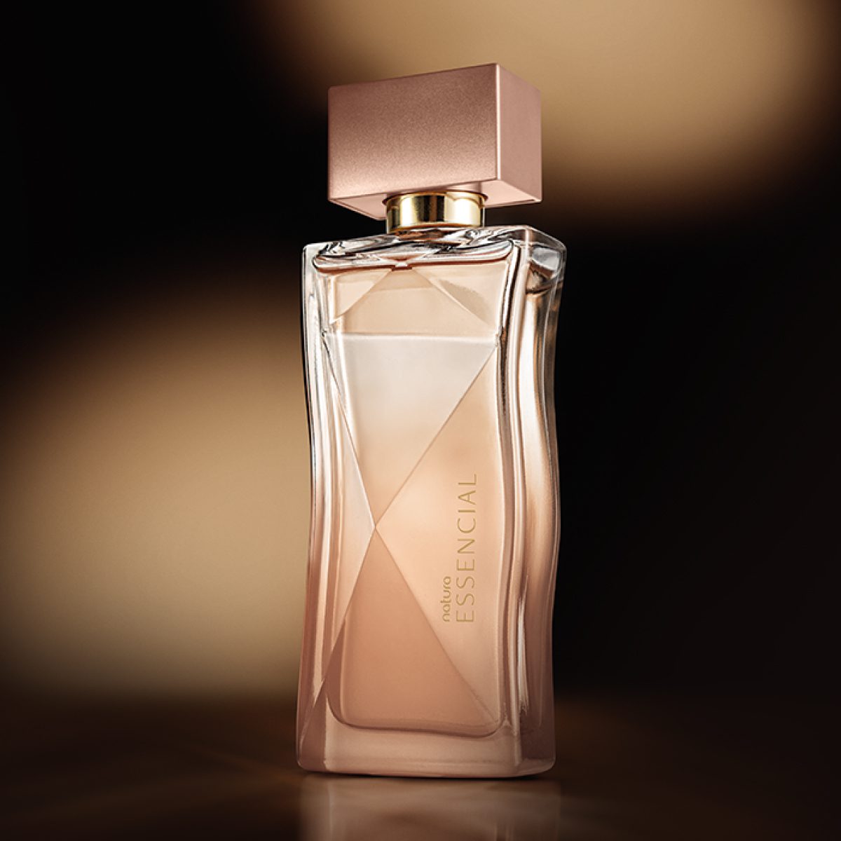 Essencial Feminino 100 ml 5 Outro ângulo do frasco Essencial Feminino 100 ml