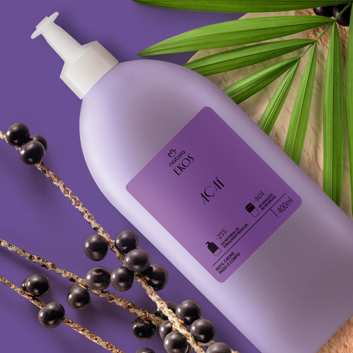 Pele iluminada após uso do refil Ekos Açaí