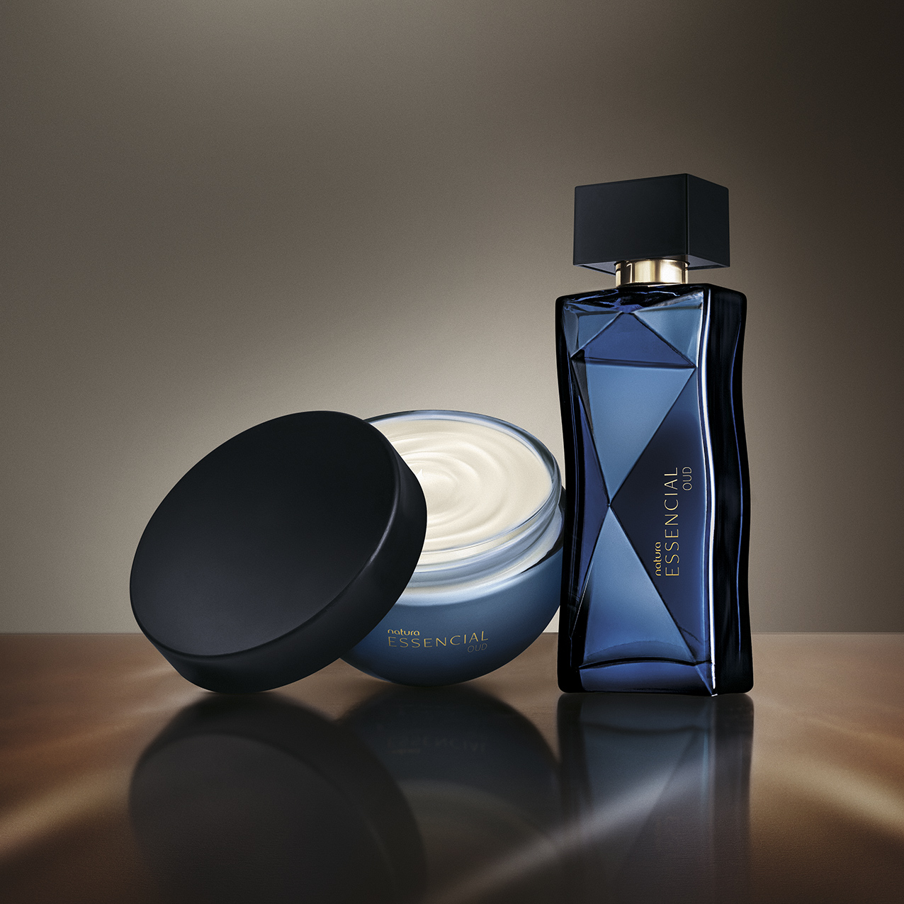 1766443177 986 Kit Essencial Oud Feminino com Hidratante 2 produtos