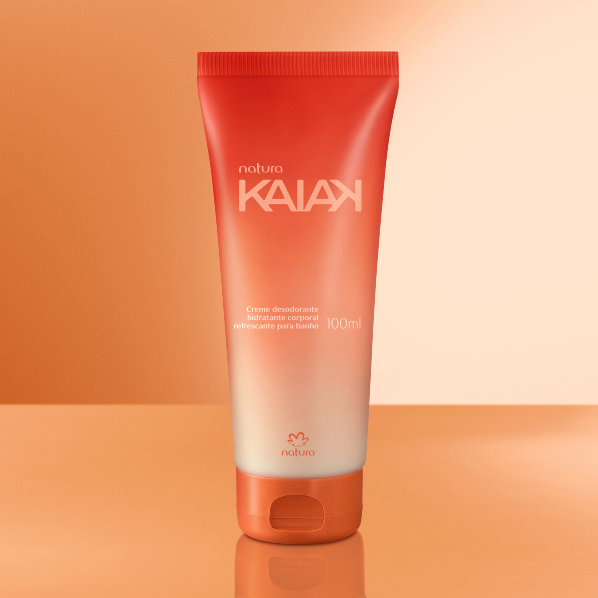 Aplicação do creme Kaiak na pele