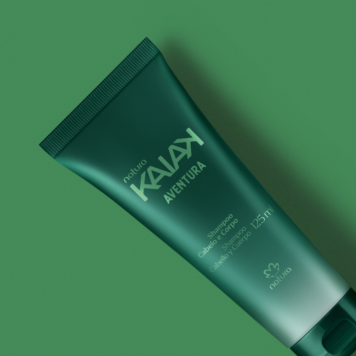 Ingredientes e embalagem do Shampoo Kaiak Aventura