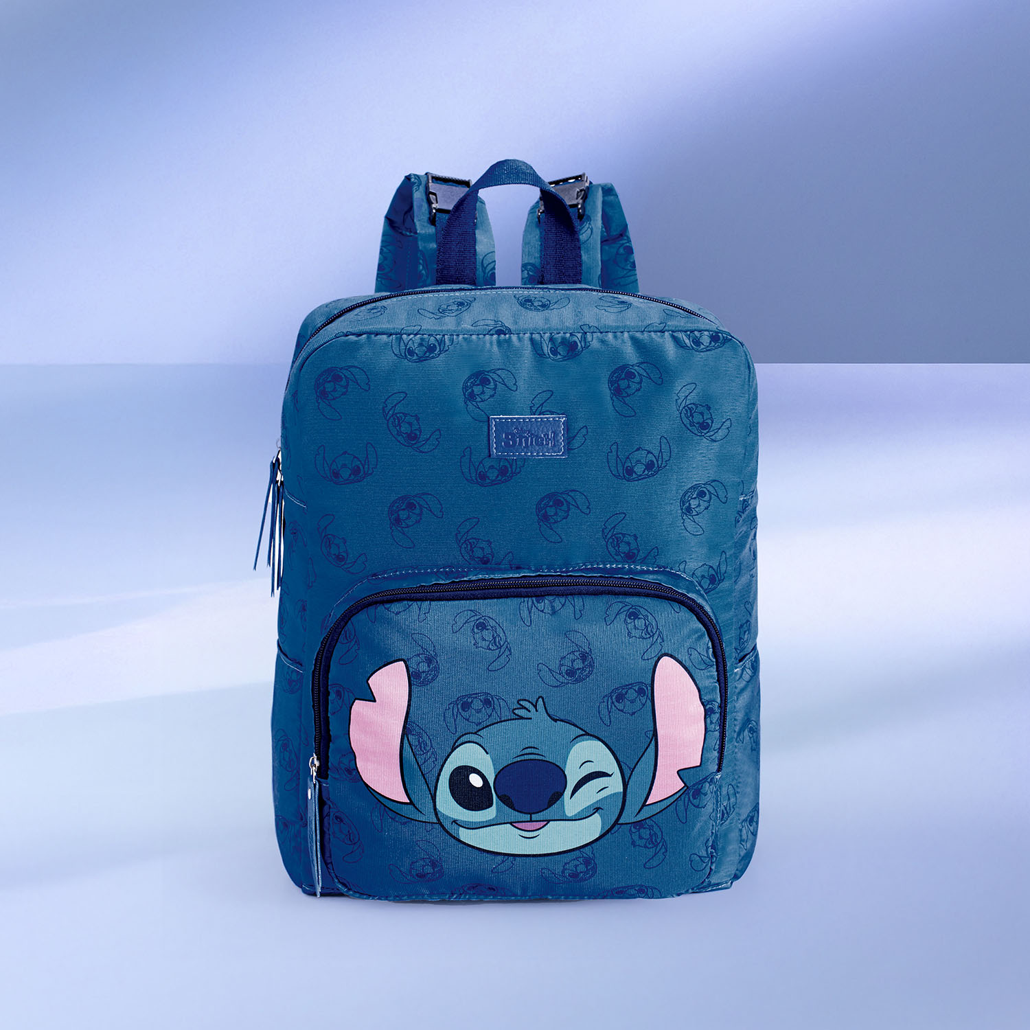 Mochila Stitch em uso mobile