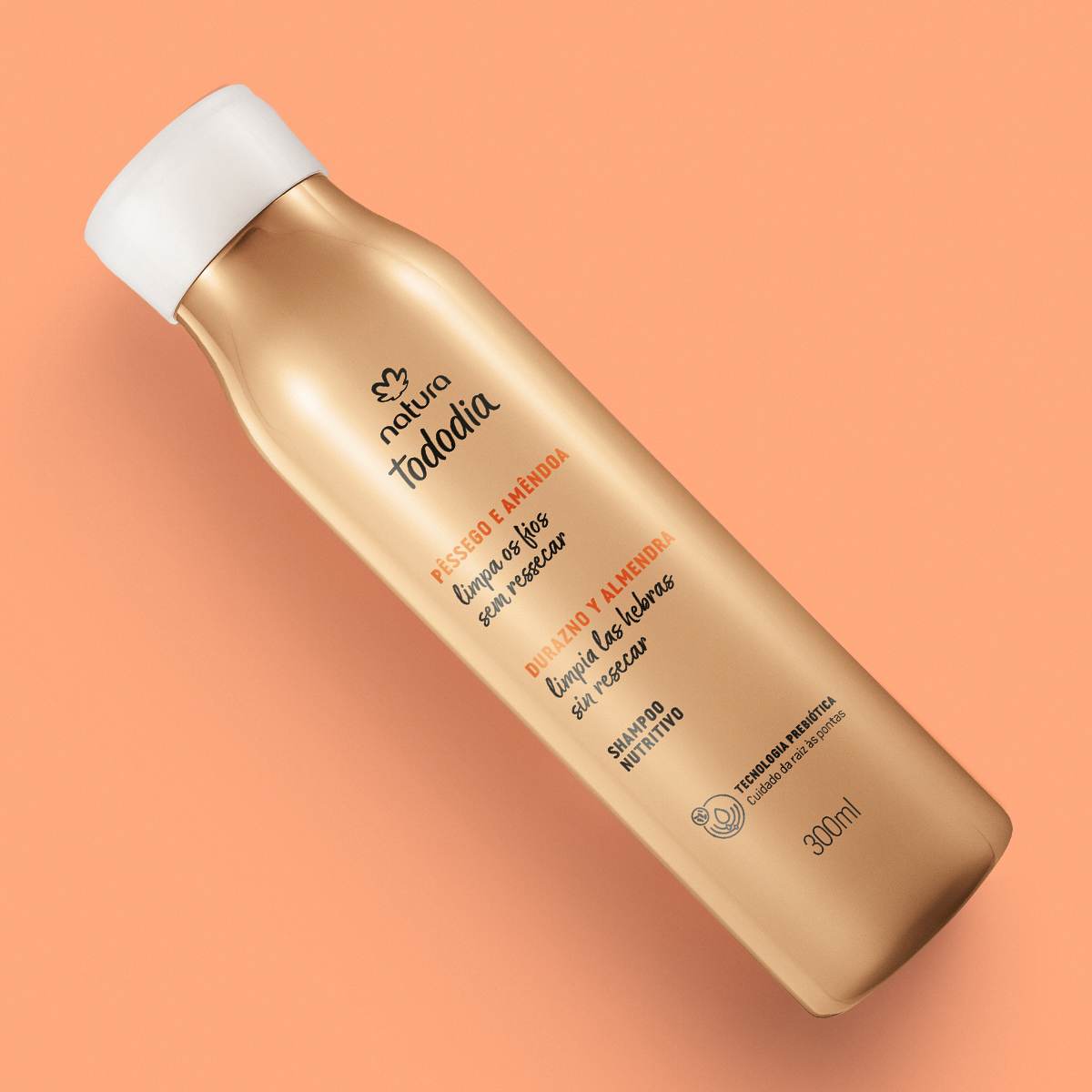 Detalhe da fórmula do Shampoo Tododia Pêssego e Amêndoa