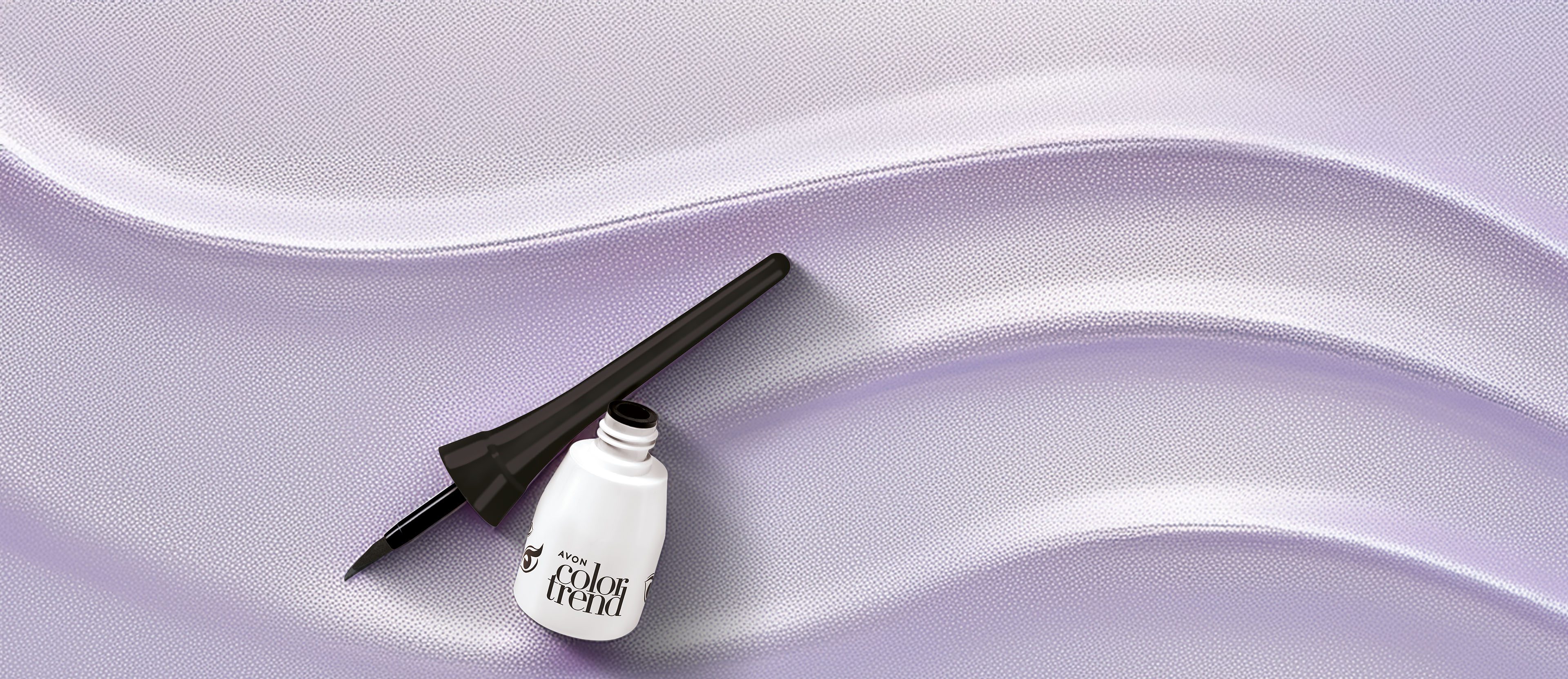 Avon Color Trend Delineador Líquido Preto