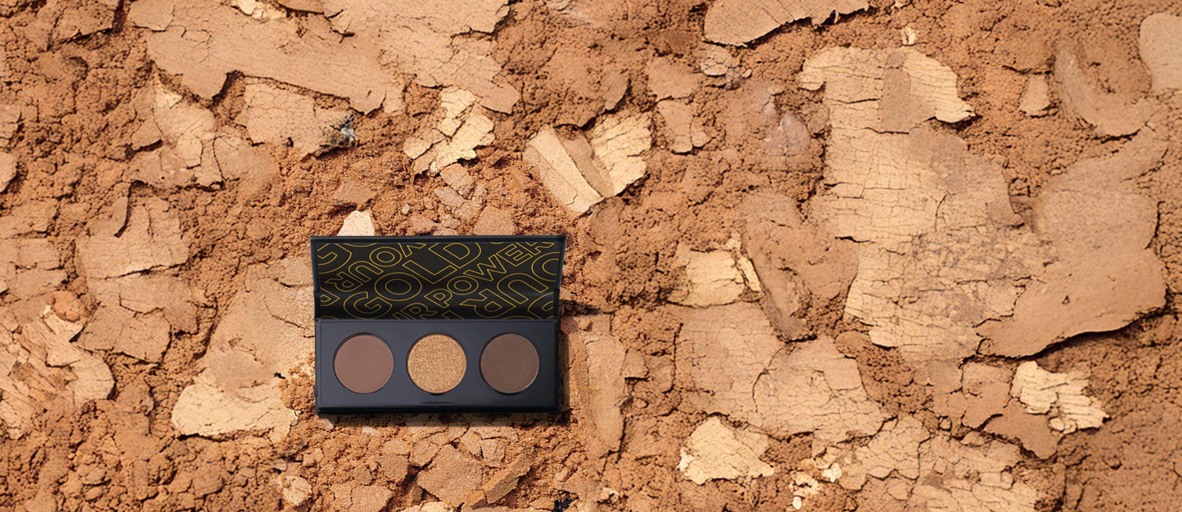 Banner desktop da Paleta Trio Gold Avon