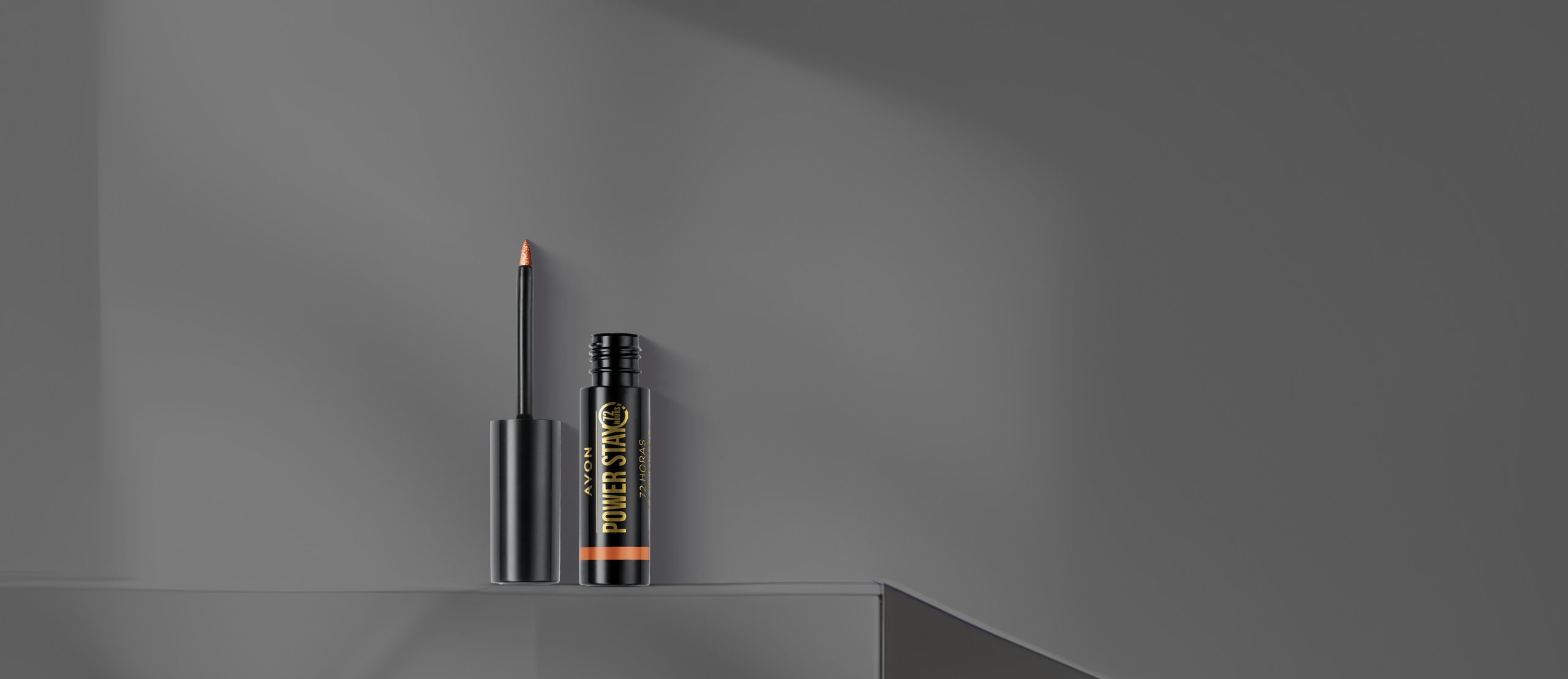 Avon Power Stay Delineador Liquido Semi Permanente scaled