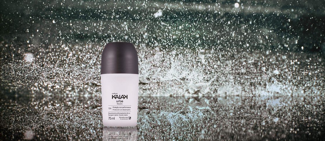 Desodorante Antitranspirante Roll-on Kaiak Urbe Masculino 2 Desodorante Kaiak Urbe Roll-on em embalagem elegante
