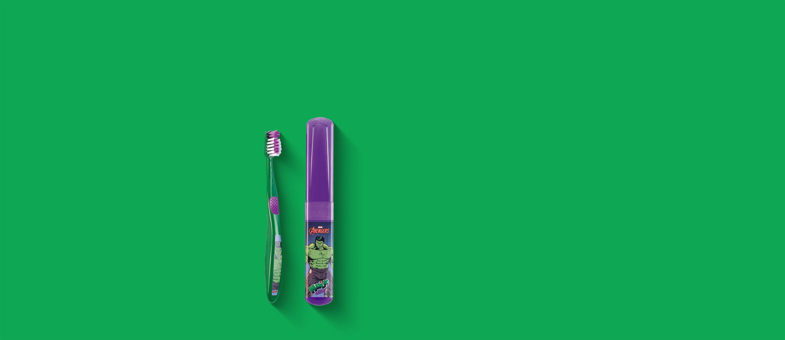 Escova de Dentes com Estojo Hulk scaled