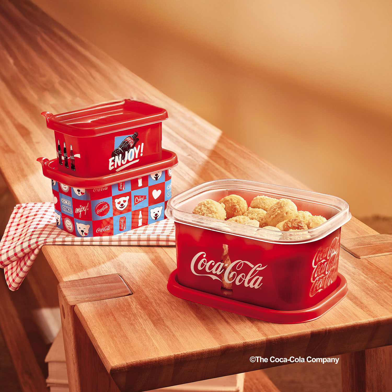 1768376549 740 Kit 3 Potes Coca Cola