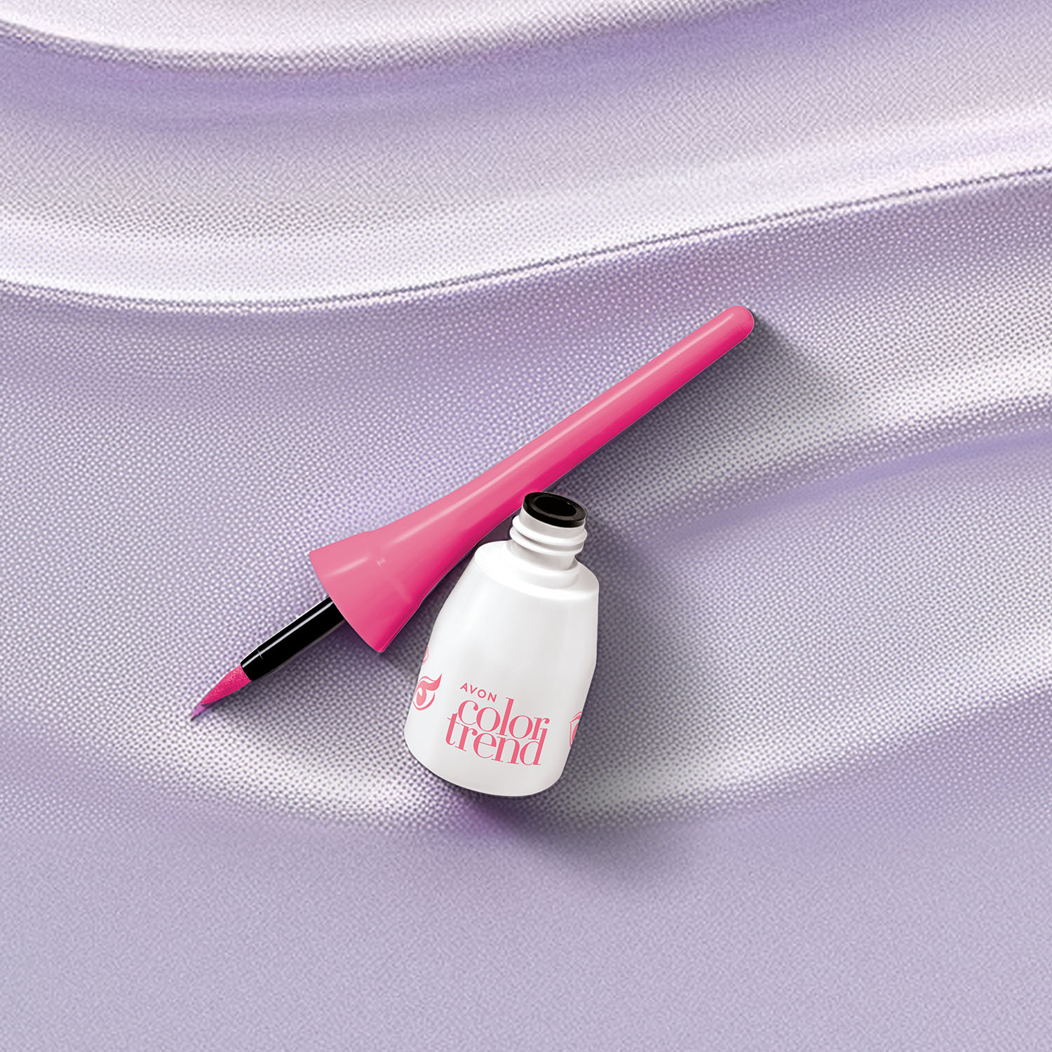 Avon Color Trend Delineador Liquido