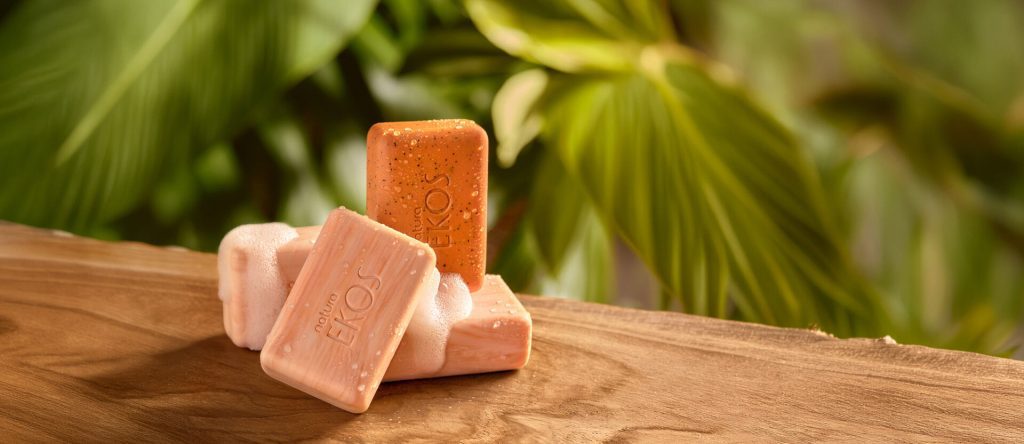 Sabonete em Barra Puro Vegetal Cremoso e Esfoliante Ekos Pitanga